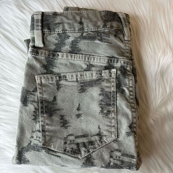 Free People Green & Khaki High Rise Skinny Long and Lean Jeans Size 26 - Picture 12 of 13